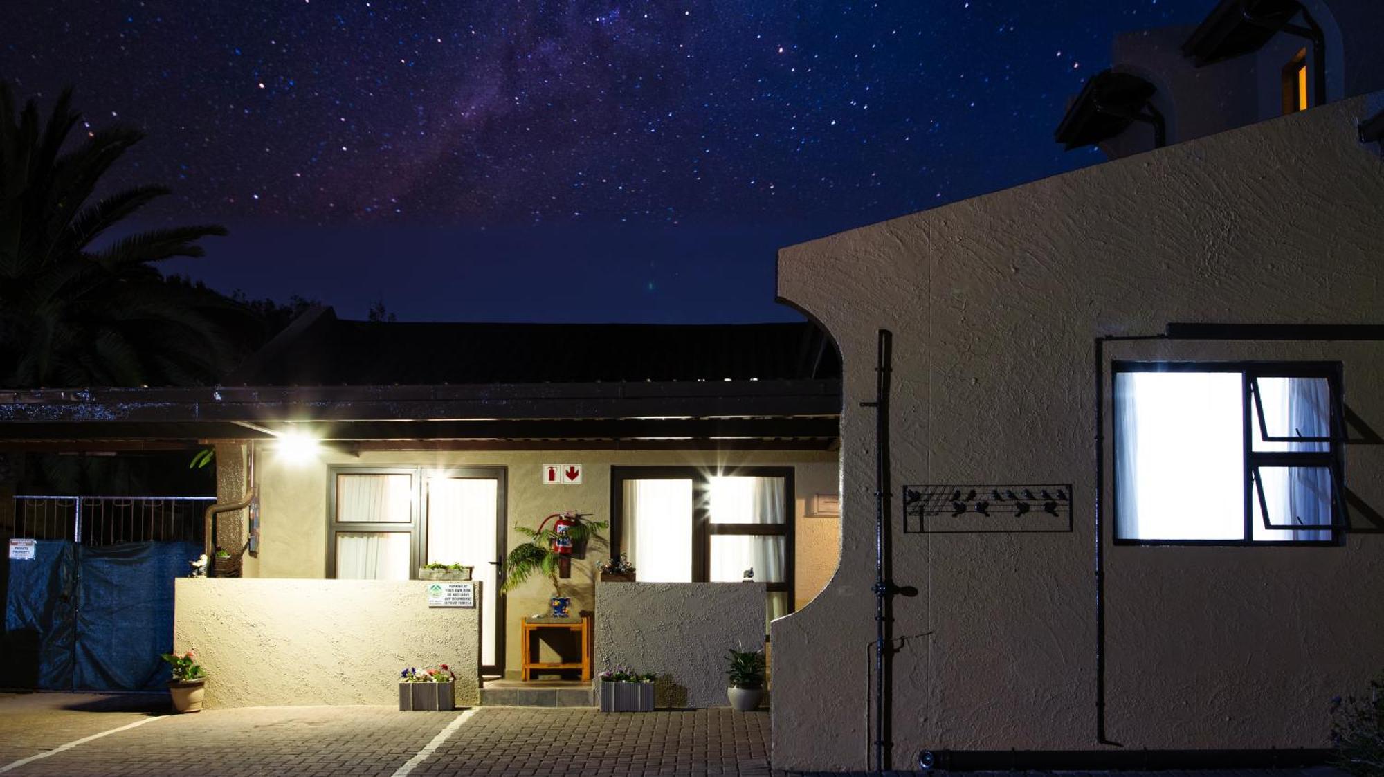 Woodpecker'S Inn Guest House Kempton Park Exterior foto