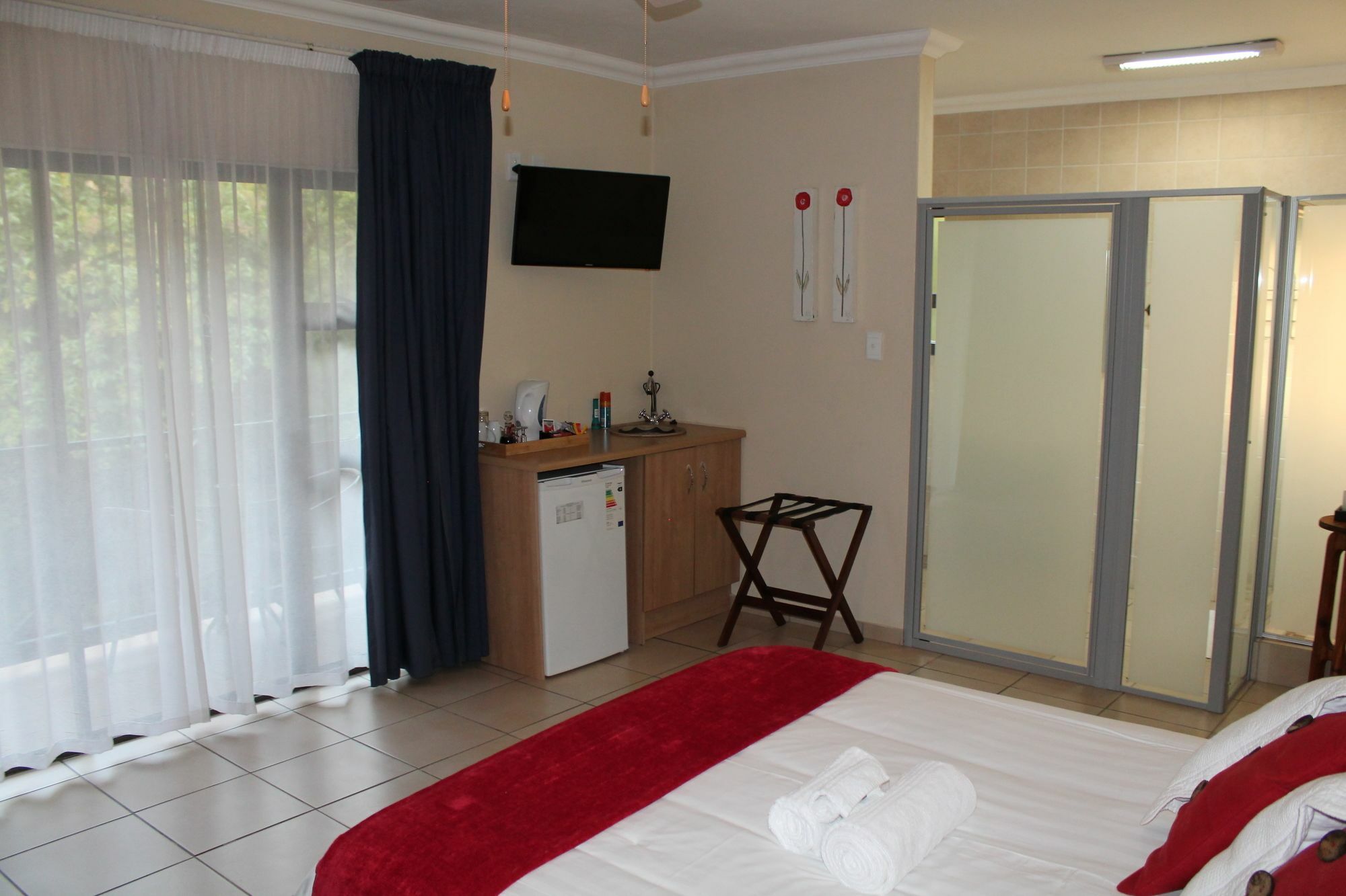 Woodpecker'S Inn Guest House Kempton Park Exterior foto
